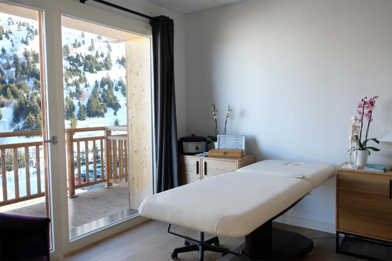 Madame Vacances Hotel & Spa Le Mottaret Meribel Exterior photo