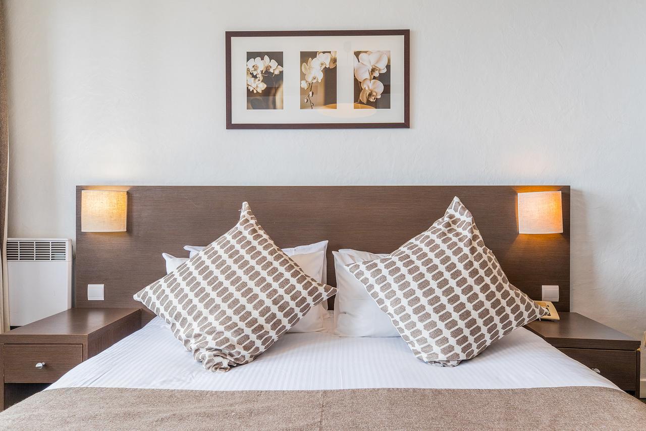 Madame Vacances Hotel & Spa Le Mottaret Meribel Exterior photo