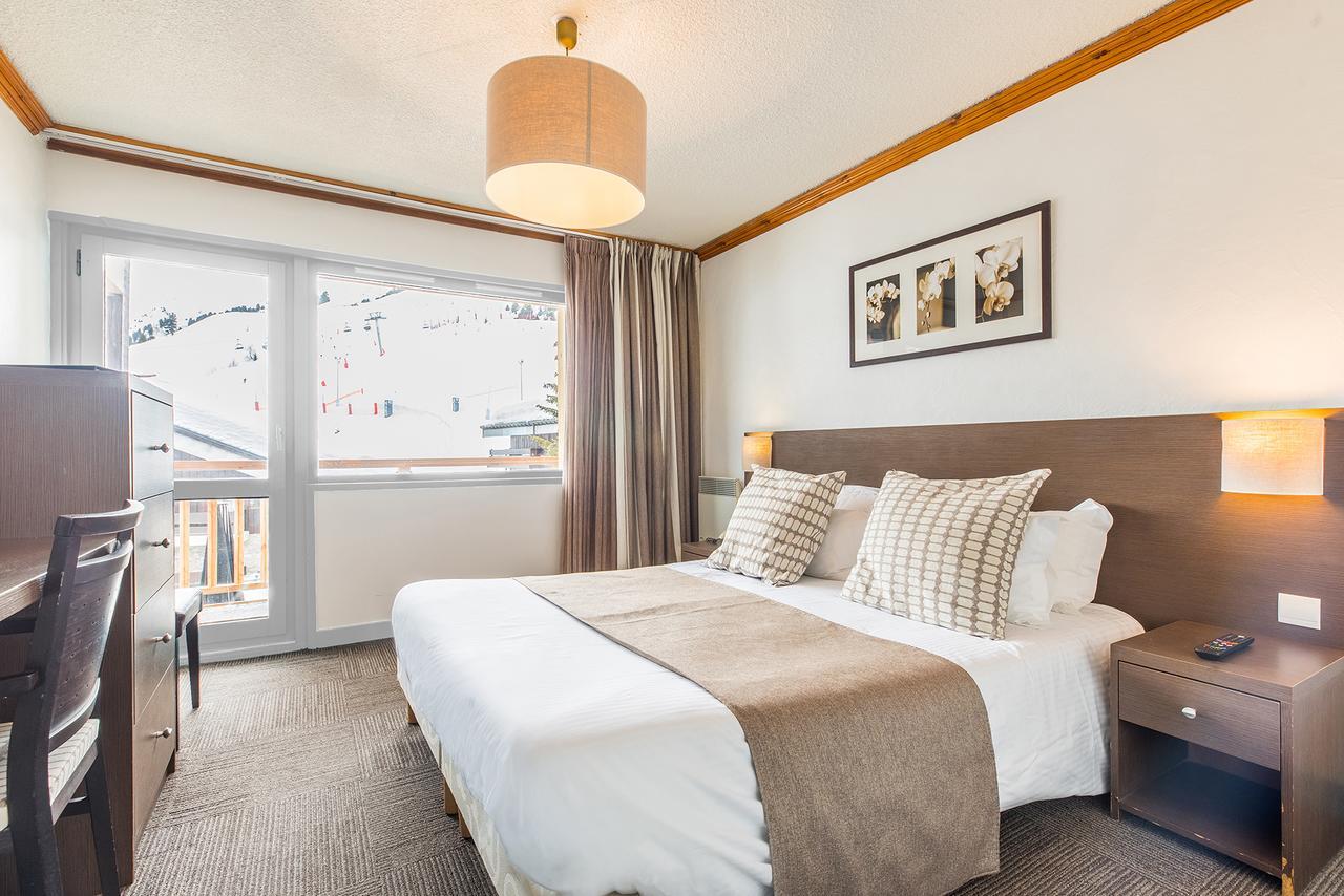 Madame Vacances Hotel & Spa Le Mottaret Meribel Exterior photo